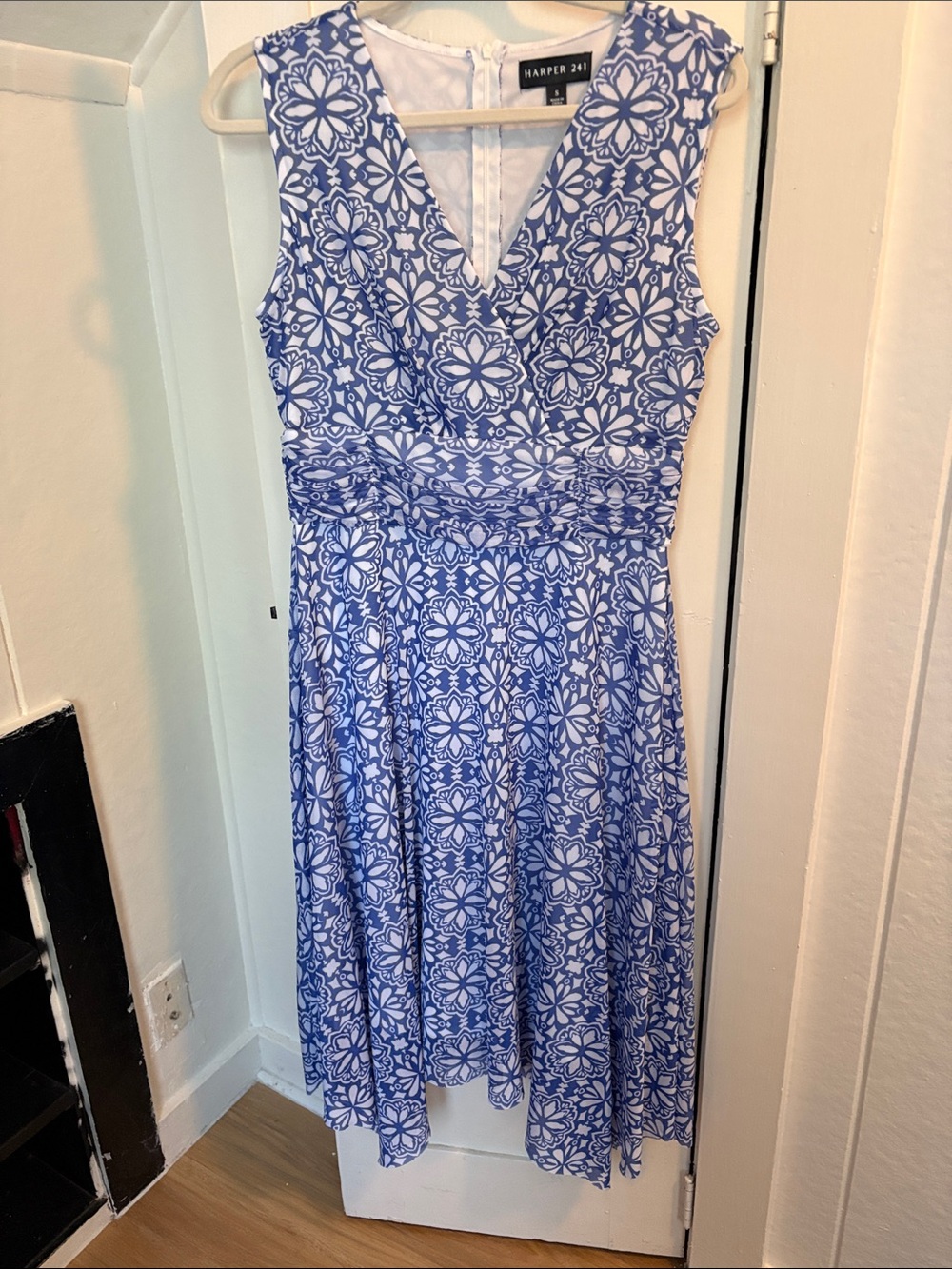 Harper Blue & White Floral V‑Neck Midi Dress